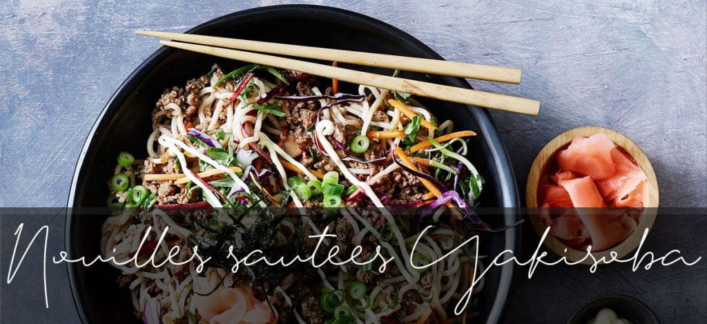 68 Recettes japonaises d'été : légères et savoureuses pour un été rafraîchissant et authentique 8 Yakisoba, les nouilles grillées à la japonaise