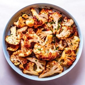Chou-fleur roti à l'ail et au miso