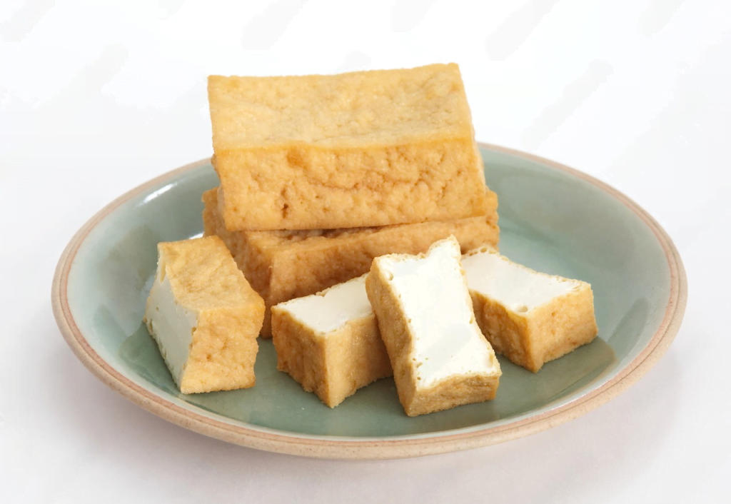 L'atsuage est une tranche épaisse de tofu ferme frite dans l'huile