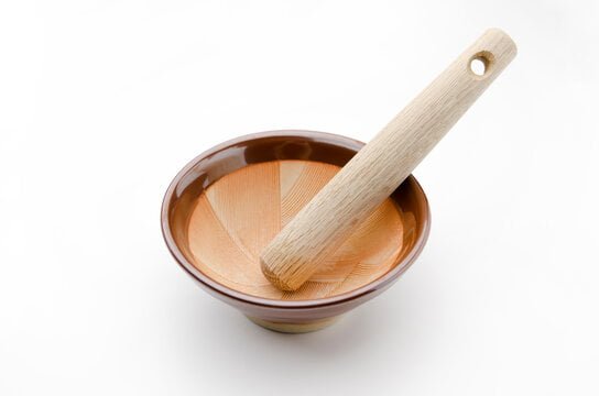 Suribachi et surikogi (mortier et pilon japonais)