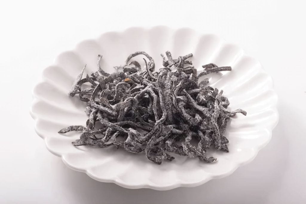 Le shio kombu est une algue kombu séchée et salée