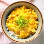Tamago don le donburi aux oeufs