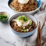 recette de Oroshi Soba, nouilles soba froides au daikon & sauce tsuyu