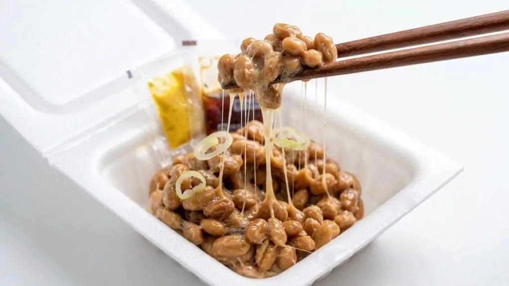 Comment manger le natto comme au Japon ? Guide traditionnel (2026) 8 methode-traditionnelle-comment-manger-le-natto