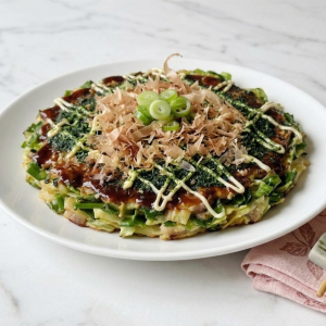 Negiyaki - la crêpe japonaise aux oignons verts