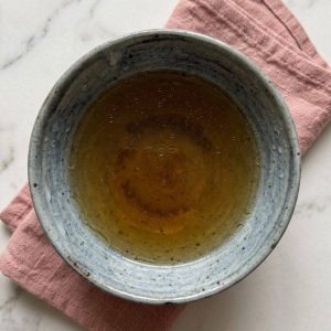 Bouillon Gyokai : la Recette du Dashi Marin pour Ramen 18 Le bouillon gyokai (魚介) désigne une base de soupe japonaise élaborée à partir de produits de la mer séchés.