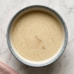 Bouillon Paitan : la Technique de l'Émulsion pour Ramen 22 Le bouillon paitan (白湯) est une soupe japonaise riche, opaque et de couleur blanche ou laiteuse, traditionnellement utilisée pour les ramen.
