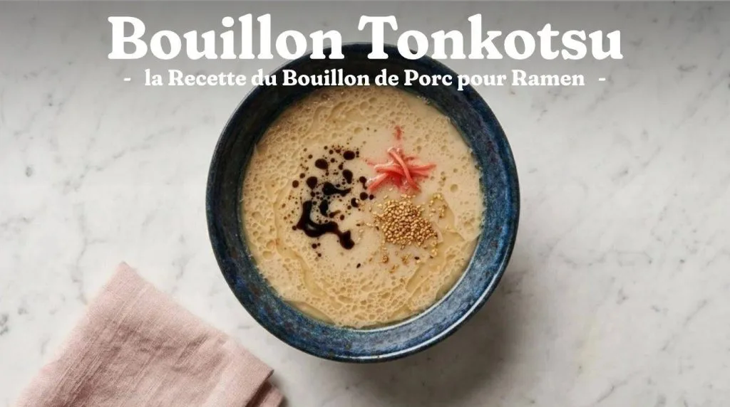 Le bouillon tonkotsu est un bouillon de ramen japonais riche, onctueux et de couleur ivoire, obtenu en faisant mijoter longuement des os de porc.